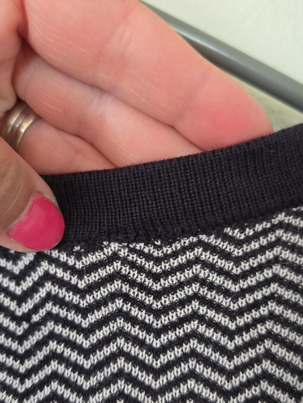The Outfitters By Land End | Navy Chevron Cotton Button Cardigan Sweater Size S - Picture 9 of 9